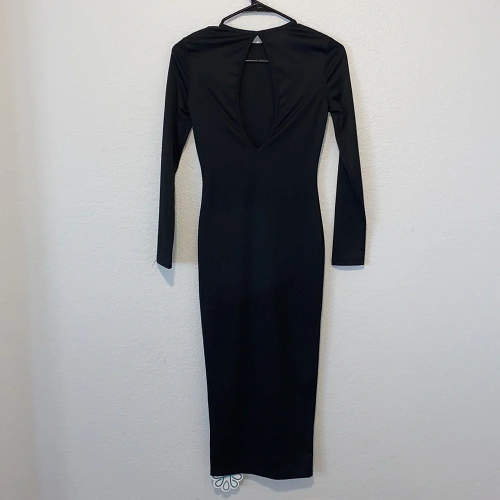 Dress - Picture 6 of 7